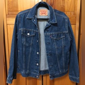 Levi’s women’s Jean Jacket